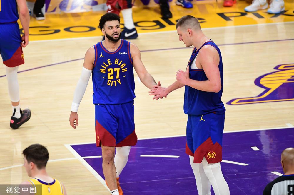 展现了无与 展现了无与