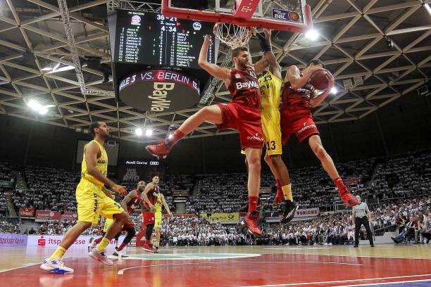 成冷战或更 成冷战或更